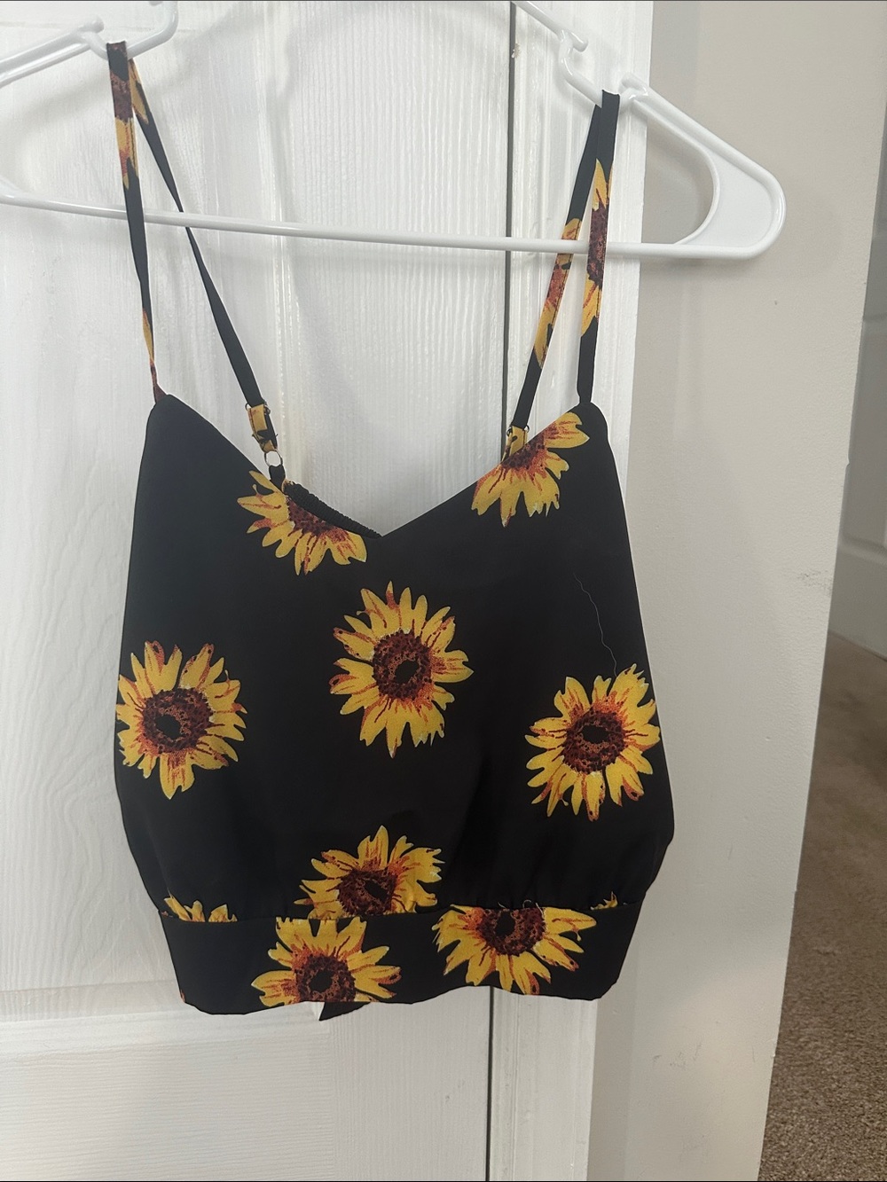 SHEIN Black Sunflower Print Crop Cami